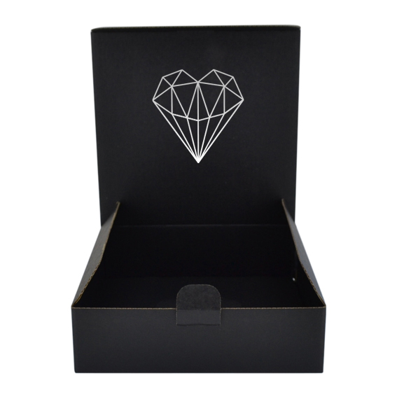 Image of Black diamond custom mailer boxes. | PackQueen